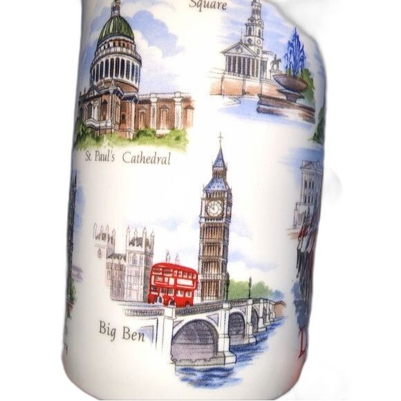 Lambert Of London Pair of London Landmark Bone China Coffee Cups - Picture 3 of 8